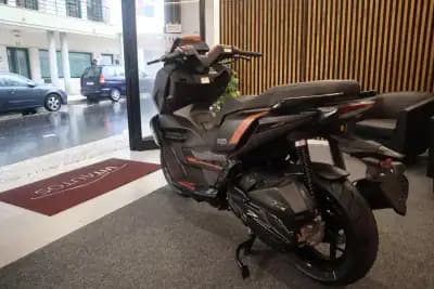 Sell 2025 - 2990 EUR, 1 km - AUTO.MOTO.pt