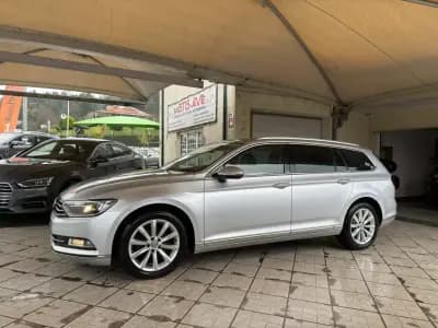 Vendo Volkswagen Passat Variant 2015 - 13950 EUR, 242286 km - AUTO.MOTO.pt