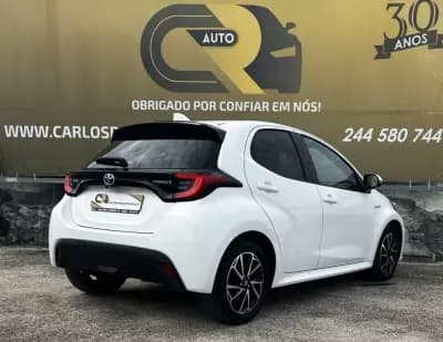 Sell Toyota Yaris 2021 - 21400 EUR, 91340 km - AUTO.MOTO.pt
