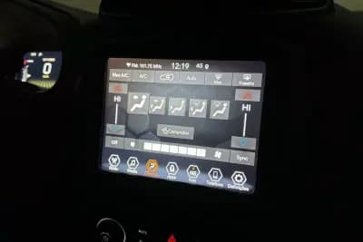 Sell Jeep Renegade 2022 - 23950 EUR, 19039 km - AUTO.MOTO.pt