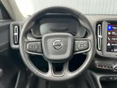 Vendo Volvo XC 40 2019 - 25250 EUR, 100076 km - AUTO.MOTO.pt