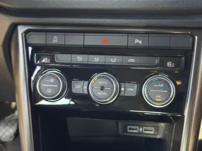 Vendo Volkswagen T-Roc 2019 - 17490 EUR, 147720 km - AUTO.MOTO.pt