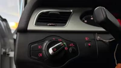 Vendo Audi A4 Avant 2008 - 9990 EUR, 300335 km - AUTO.MOTO.pt