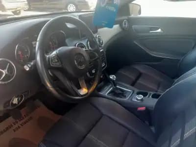Vendo Mercedes-Benz CLA 200 2016 - 21800 EUR, 150000 km - AUTO.MOTO.pt