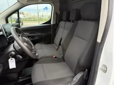 Vendo Citroën Berlingo 2022 - 15250 EUR, 101600 km - AUTO.MOTO.pt