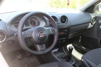 Vendo SEAT Ibiza 2007 - 5450 EUR, 149000 km - AUTO.MOTO.pt