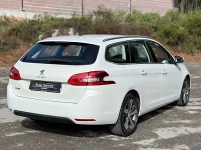 Sell Peugeot 308 SW 2015 - 9900 EUR, 107000 km - AUTO.MOTO.pt