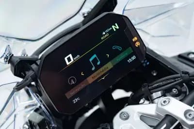 Sell BMW R 1300 GS Adventure 2024 - 24950 EUR, 6150 km - AUTO.MOTO.pt