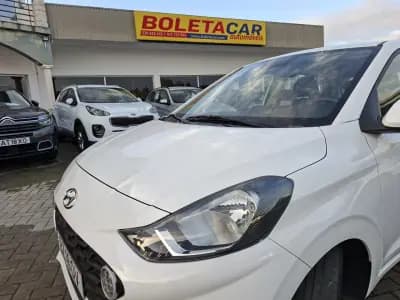 Vendo Hyundai i10 2023 - 14750 EUR, 61600 km - AUTO.MOTO.pt