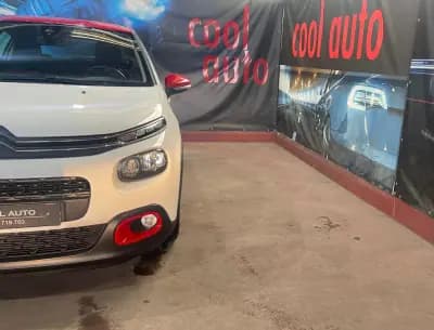 Vendo Citroën C3 2019 - 8999 EUR, 91000 km - AUTO.MOTO.pt