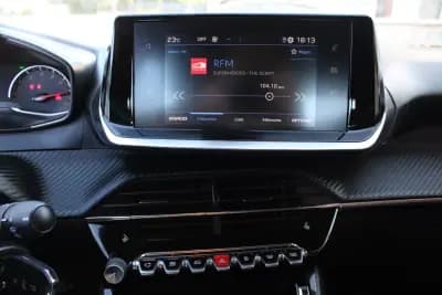 Vendo Peugeot 2008 2020 - 15990 EUR, 45500 km - AUTO.MOTO.pt