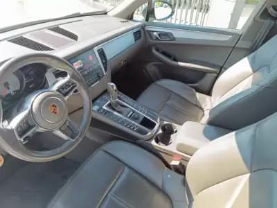 Vendo Porsche Macan 2016 - 47500 EUR, 155000 km - AUTO.MOTO.pt