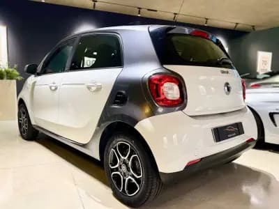 Vendo Smart ForFour 2018 - 11900 EUR, 51000 km - AUTO.MOTO.pt