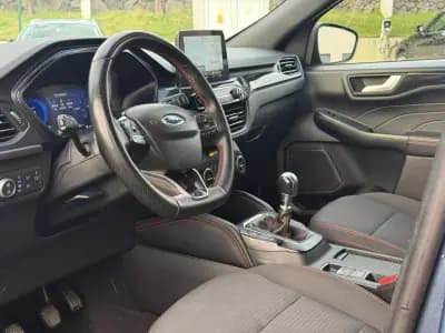 Vendo Ford Kuga 2022 - 24990 EUR, 69179 km - AUTO.MOTO.pt