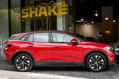 Vendo Volkswagen ID.4 2021 - 26990 EUR, 66500 km - AUTO.MOTO.pt