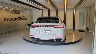 Sell Porsche Panamera Sport Turismo 2024 - 119900 EUR, 45564 km - AUTO.MOTO.pt