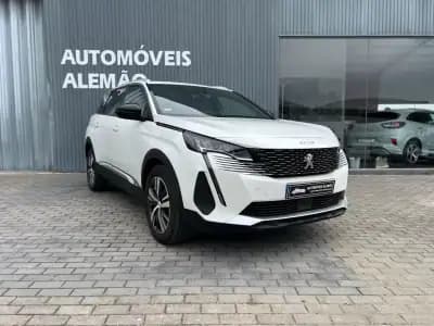 Vendo Peugeot 5008 2024 - 29750 EUR, 32015 km - AUTO.MOTO.pt