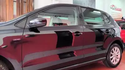 Vendo Volkswagen Polo 2015 - 10500 EUR, 125941 km - AUTO.MOTO.pt