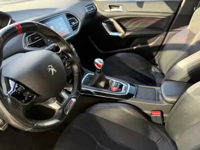 Sell Peugeot 308 2015 - 19500 EUR, 120000 km - AUTO.MOTO.pt