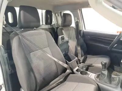 Vendo Toyota Hilux 2019 - 23900 EUR, 223497 km - AUTO.MOTO.pt