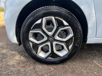 Vendo Renault Twingo 2022 - 15750 EUR, 11000 km - AUTO.MOTO.pt