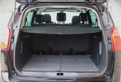 Vendo Peugeot 5008 2015 - 7450 EUR, 221000 km - AUTO.MOTO.pt