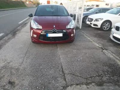 Vendo Citroën DS3 2010 - 8900 EUR, 175200 km - AUTO.MOTO.pt