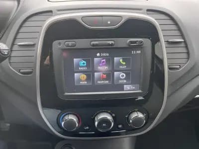 Vendo Renault Captur 2015 - 11900 EUR, 133000 km - AUTO.MOTO.pt