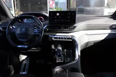 Vendo Peugeot 5008 2021 - 24900 EUR, 163348 km - AUTO.MOTO.pt