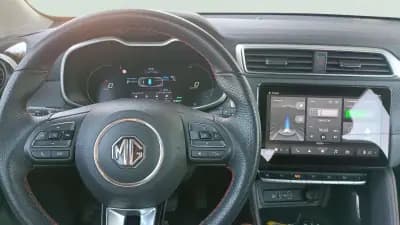 Vendo MG ZS 2023 - 21750 EUR, 26148 km - AUTO.MOTO.pt