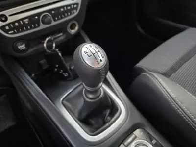 Vendo Renault Mégane Coupe 2011 - 8990 EUR, 234000 km - AUTO.MOTO.pt