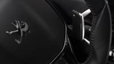 Sell Peugeot 3008 2025 - 25900 EUR, 17750 km - AUTO.MOTO.pt