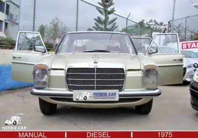 Vendo Mercedes-Benz 220 1975 - 12500 EUR, 31373 km - AUTO.MOTO.pt