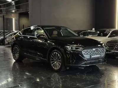 Sell Audi Q8 e-Tron Sportback 2024 - 59990 EUR, 24200 km - AUTO.MOTO.pt