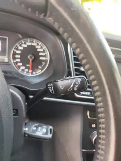 Vendo SEAT Leon ST 2014 - 9480 EUR, 198000 km - AUTO.MOTO.pt