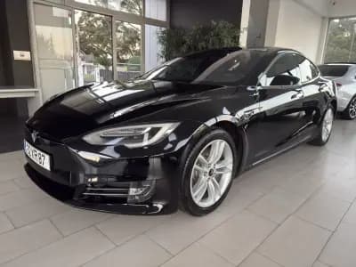 Vendo Tesla Model S 2019 - 27990 EUR, 181940 km - AUTO.MOTO.pt