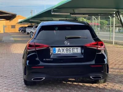 Vendo Mercedes-Benz A 180 2023 - 34900 EUR, 35402 km - AUTO.MOTO.pt