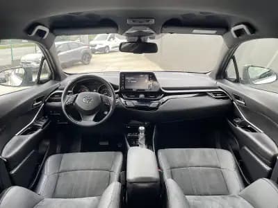 Vendo Toyota C-HR 2022 - 31400 EUR, 74000 km - AUTO.MOTO.pt