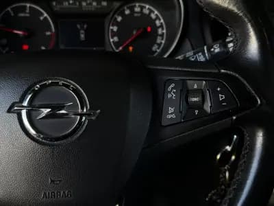 Vendo Opel Zafira 2017 - 14990 EUR, 131900 km - AUTO.MOTO.pt