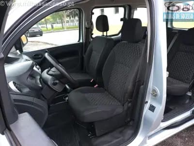 Sell Renault Kangoo 2013 - 9850 EUR, 241000 km - AUTO.MOTO.pt