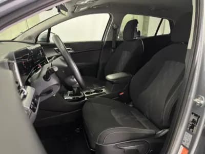 Vendo Kia Sportage 2022 - 23990 EUR, 38151 km - AUTO.MOTO.pt