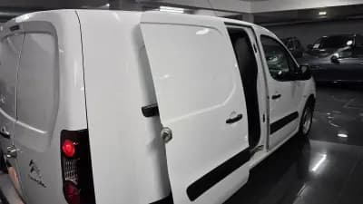 Vendo Citroën Berlingo 2018 - 17990 EUR, 67000 km - AUTO.MOTO.pt
