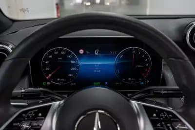 Sell Mercedes-Benz GLC 300 2024 - 82500 EUR, 32500 km - AUTO.MOTO.pt