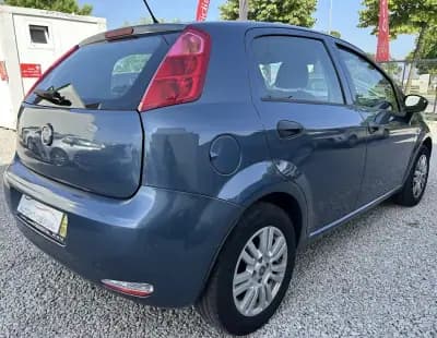 Sell Fiat Punto 2018 - 8750 EUR, 84900 km - AUTO.MOTO.pt
