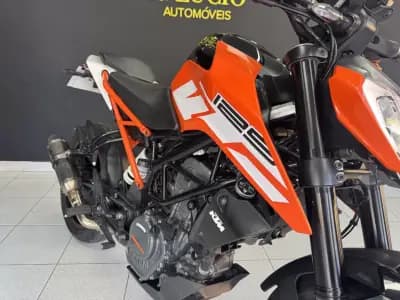 Sell KTM Duke 990 R 2022 - 4800 EUR, 46125 km - AUTO.MOTO.pt