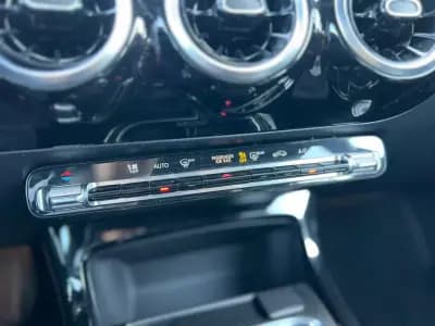 Sell Mercedes-Benz CLA 180 2020 - 27250 EUR, 65812 km - AUTO.MOTO.pt