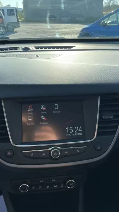 Vendo Opel Crossland 2022 - 17450 EUR, 40566 km - AUTO.MOTO.pt