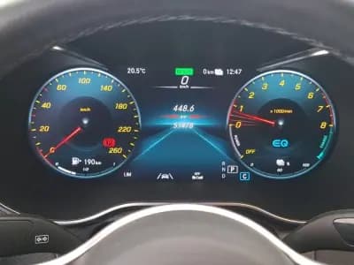 Vendo Mercedes-Benz GLC 300 2022 - 48990 EUR, 51478 km - AUTO.MOTO.pt