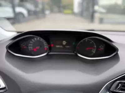 Vendo Peugeot 308 SW 2020 - 15900 EUR, 58622 km - AUTO.MOTO.pt