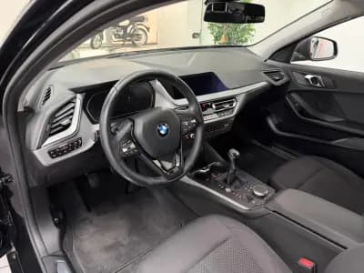 Vendo BMW 116 2020 - 19990 EUR, 120000 km - AUTO.MOTO.pt